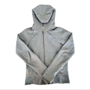 Lululemon Grey Cropped Zip Up Hoodie. Size M, but fits fitted. Good condition.
